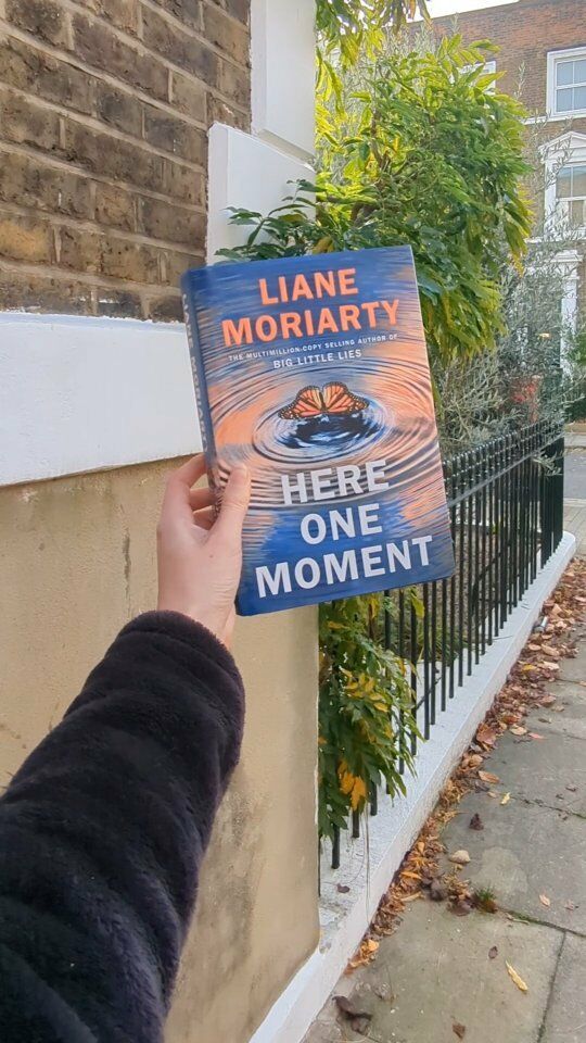 We can’t wait for you to read our November book club pick, Here One Moment, along with us 🦋 it’s intriguing, thought-provoking and mysterious, and and we know you’re all going to be hooked from the first page. Grab your copy and read along with everyone 💛

#readinggroup #bookclub #bookstagram #bookrecommendation #happyplace #fearnecotton #lianemoriarty #booktok